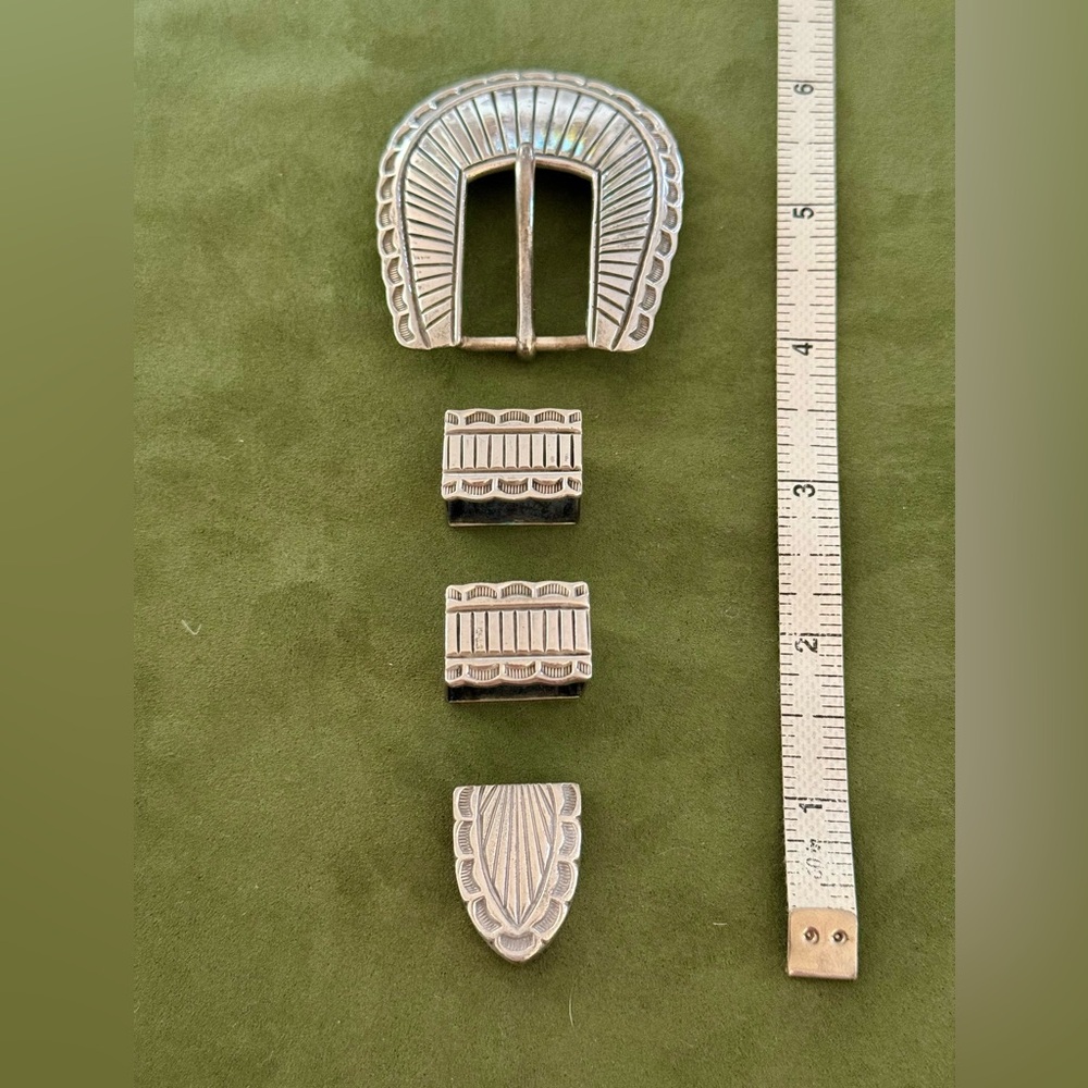Vintage Native American Ranger four piece belt buckle set. Sterling silver. 3/4” - Picture 11 of 13